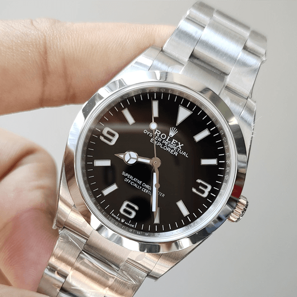 Explorer-m224270-0001