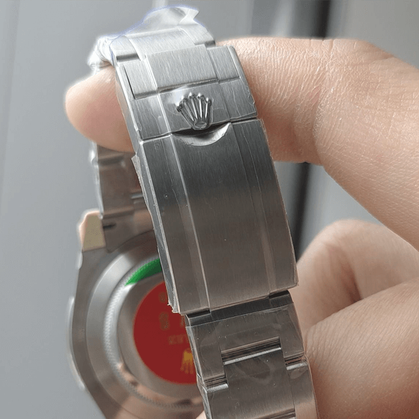 Explorer II - m226570-0001