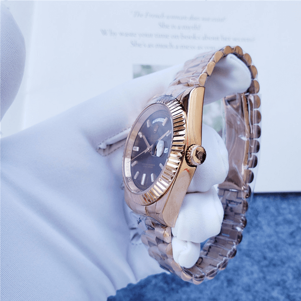 DAY-DATE - m228235-0003