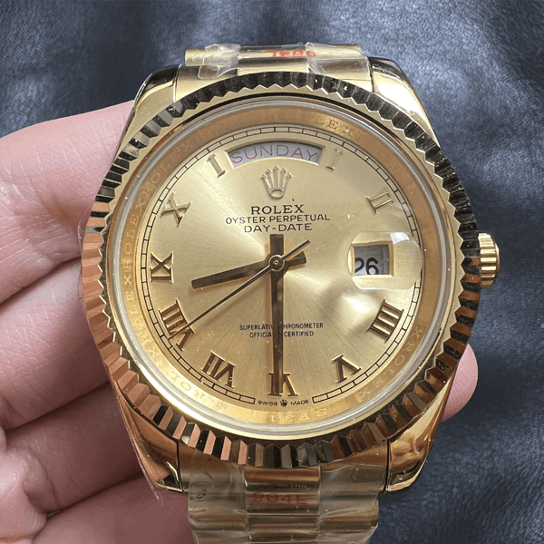 DAY-DATE - m228238-0006