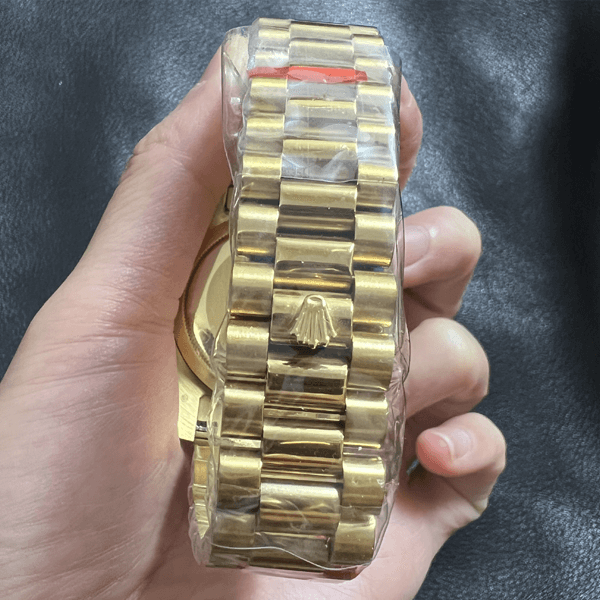 DAY-DATE - m228238-0006