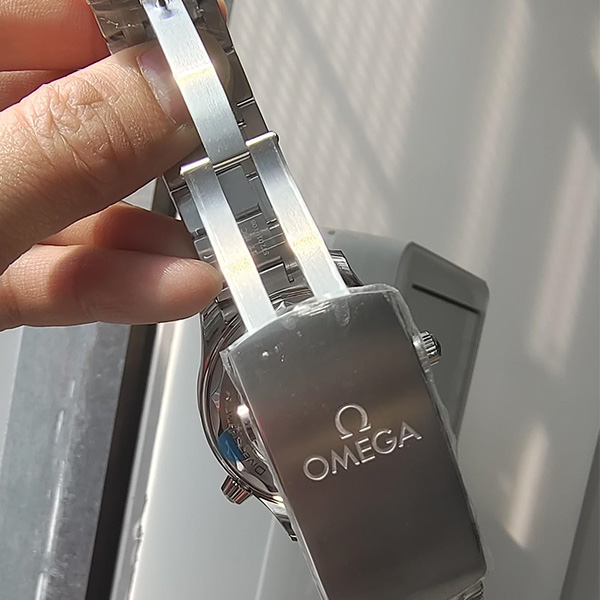 SEAMASTER - 210.30.42.20.01.001