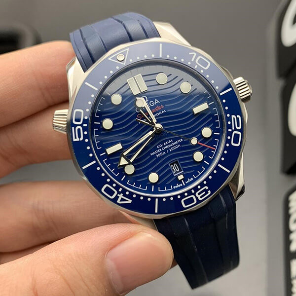 SEAMASTER - DIVER 300M - 210.32.42.20.03.001